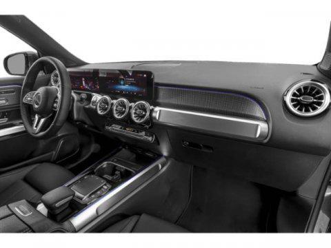 Photo of 2023 White Mercedes-Benz GLB 250