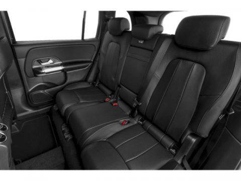 Photo of 2023 White Mercedes-Benz GLB 250