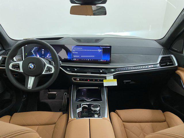 Photo of 2026 Tanzanite Blue II Metallic BMW X7