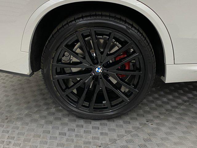 Photo of 2025 Mineral White Metallic BMW X5