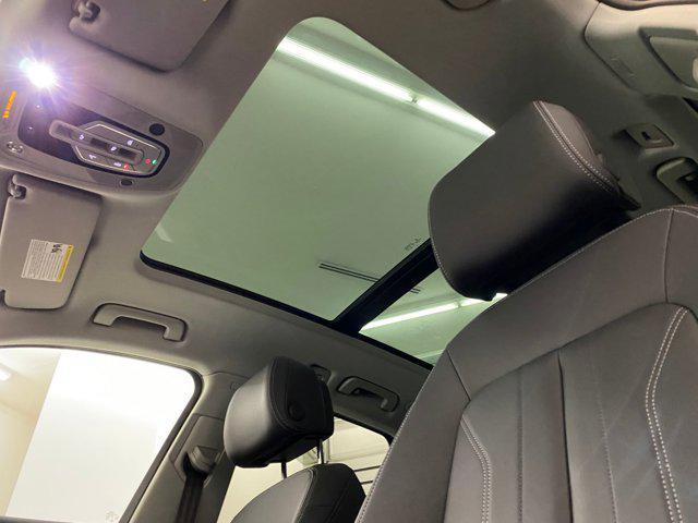 Photo of 2023 Mythos Black Metallic Audi Q5