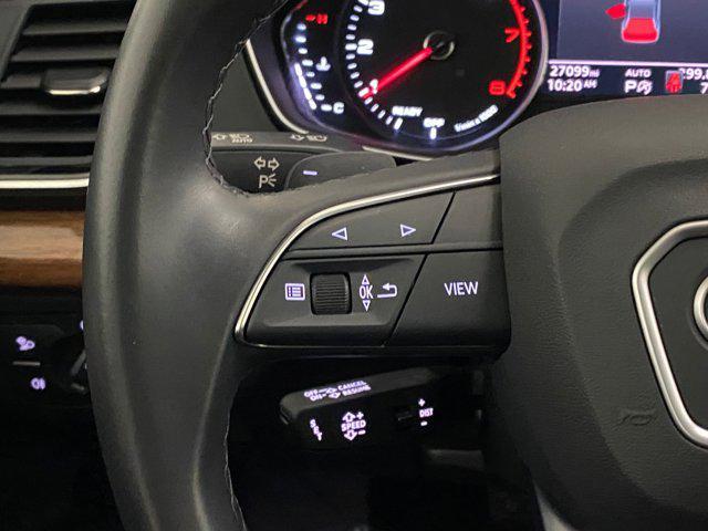 Photo of 2023 Mythos Black Metallic Audi Q5