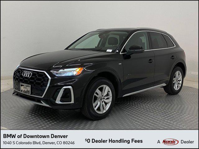 Photo of 2023 Mythos Black Metallic Audi Q5