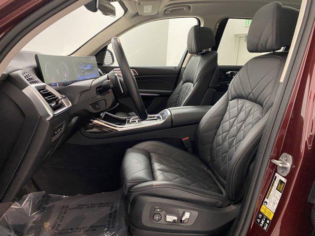 Photo of 2024 Red BMW X7