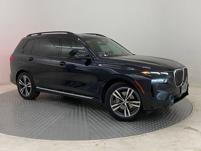 Photo of 2024 Carbon Black Metallic BMW X7