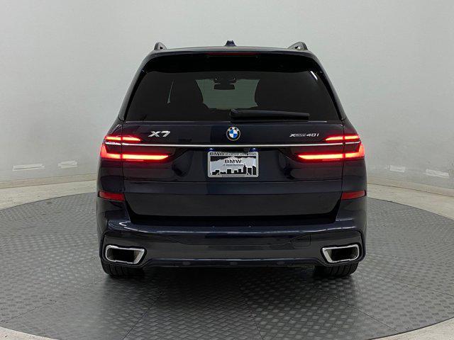 Photo of 2024 Carbon Black Metallic BMW X7