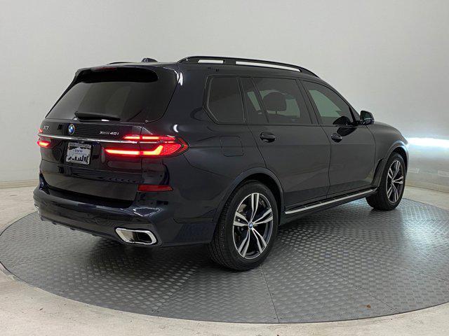 Photo of 2024 Carbon Black Metallic BMW X7