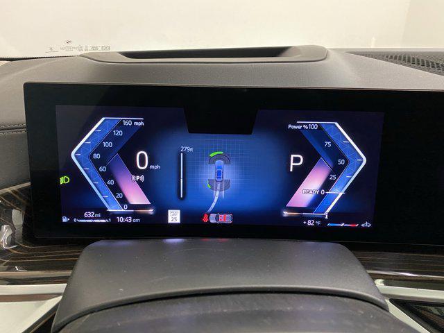 Photo of 2024 Gray BMW X7