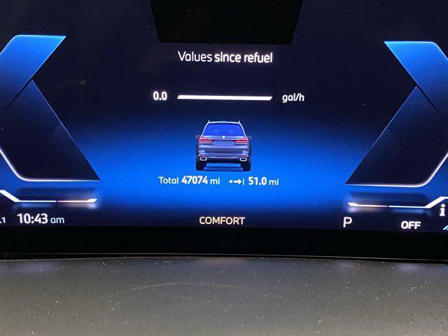 Photo of 2024 Gray BMW X7