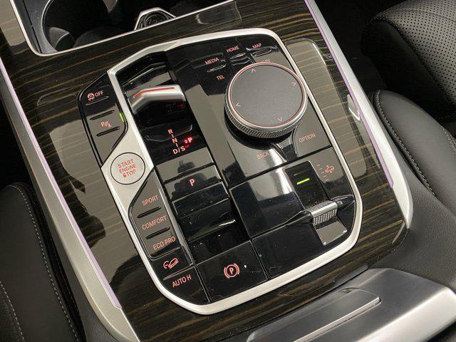 Photo of 2024 Gray BMW X7