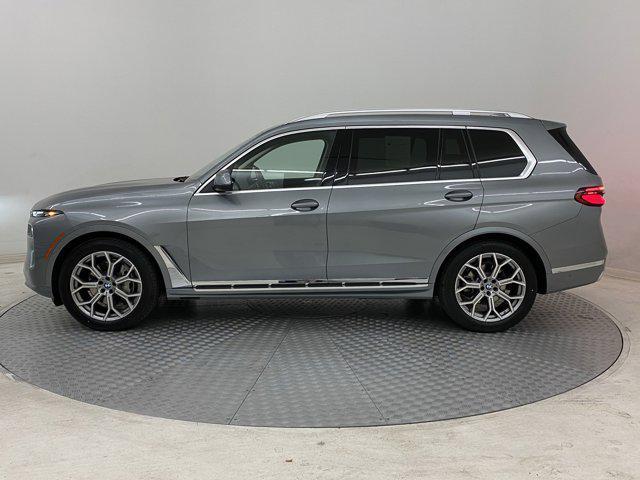 Photo of 2024 Gray BMW X7