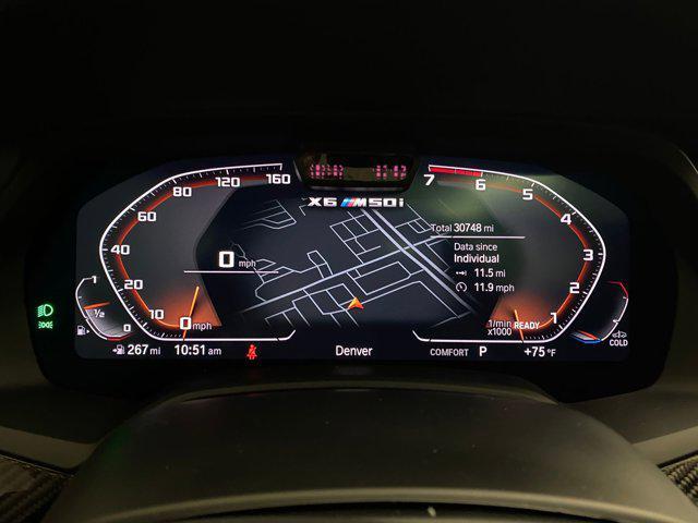 Photo of 2023 Mineral White Metallic BMW X6