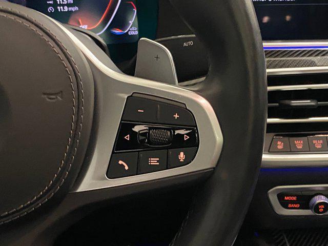 Photo of 2023 Mineral White Metallic BMW X6