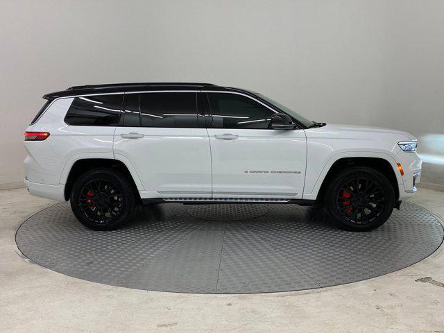 Photo of 2025 Bright White Clearcoat Jeep Grand Cherokee L
