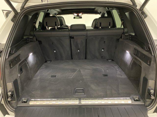 Photo of 2022 Alpine White BMW X5 PHEV