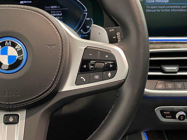 Photo of 2022 Alpine White BMW X5 PHEV