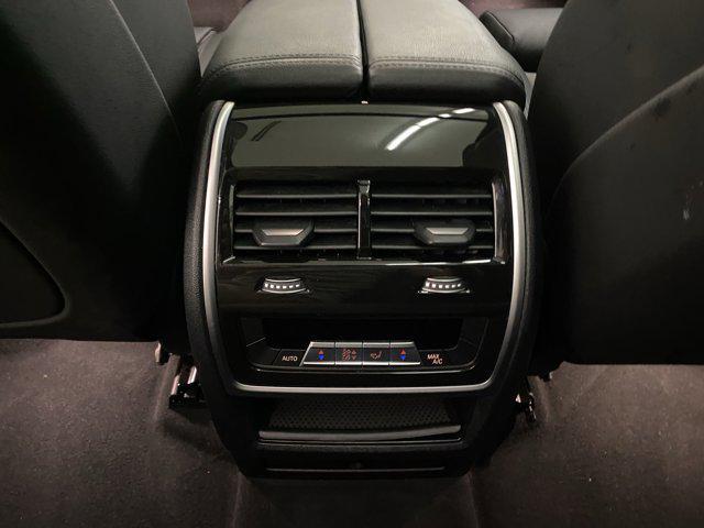Photo of 2022 Alpine White BMW X5 PHEV