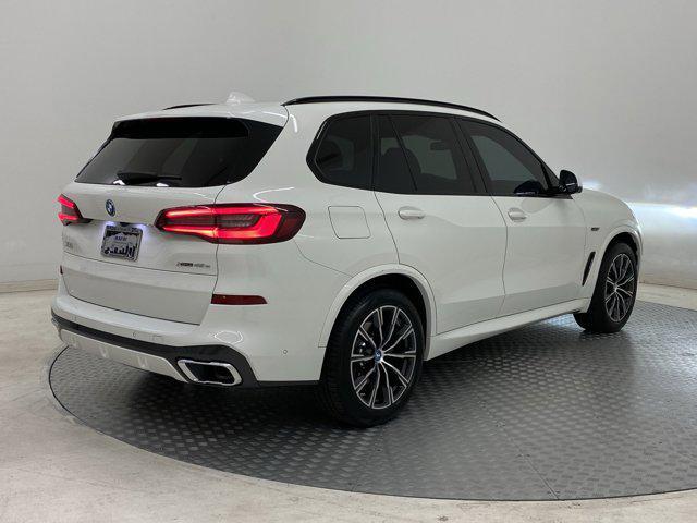 Photo of 2022 Alpine White BMW X5 PHEV