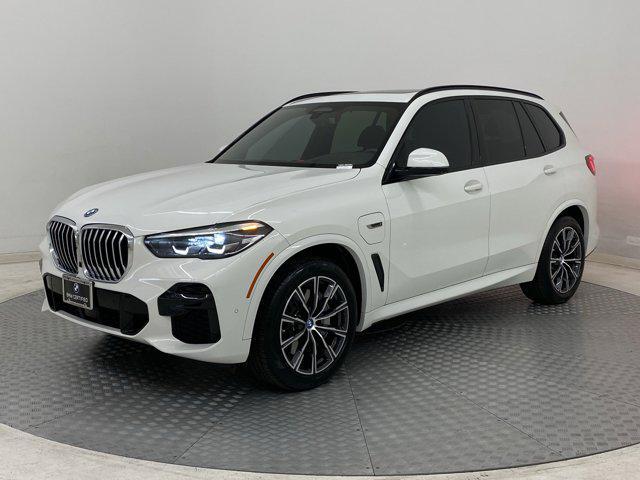 Photo of 2022 Alpine White BMW X5 PHEV