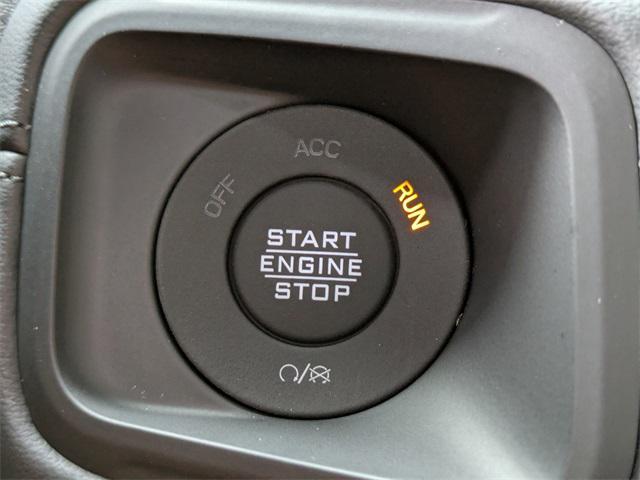 Photo of 2025 '41 Extr Paint Jeep Gladiator