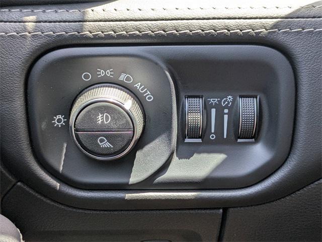 Photo of 2025 Bright White RAM 1500