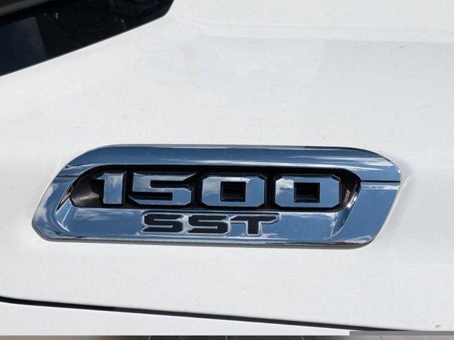 Photo of 2025 Bright White Clearcoat RAM 1500