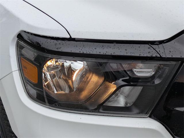 Photo of 2024 Bright White Clearcoat RAM 1500