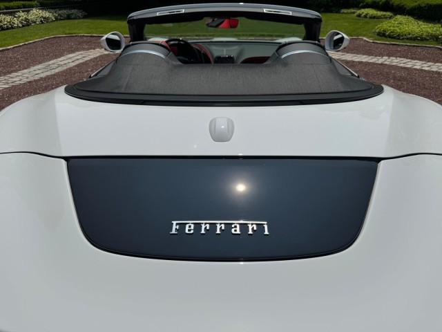 Photo of 2025 Bianco Cervino Ferrari Roma Spider