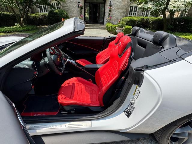 Photo of 2025 Bianco Cervino Ferrari Roma Spider