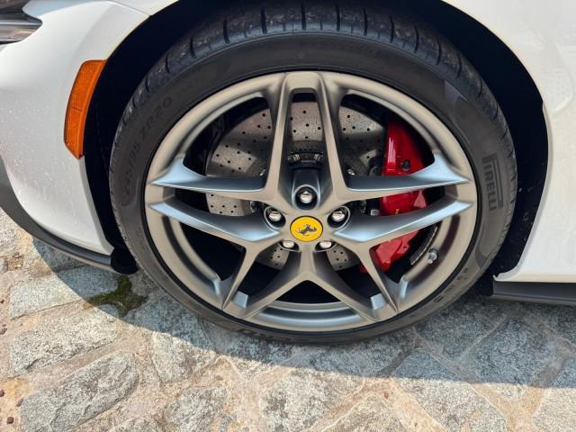 Photo of 2025 Bianco Cervino Ferrari Roma Spider