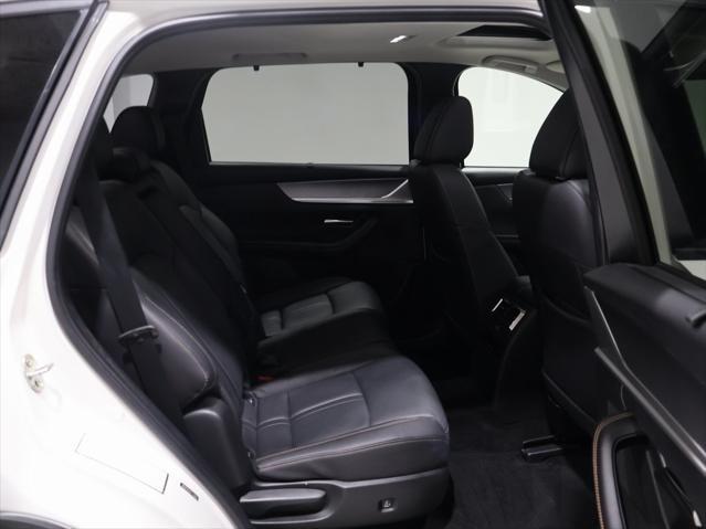 Photo of 2024 Rhodium White Premium Mazda CX-90