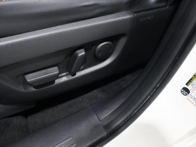 Photo of 2024 Rhodium White Premium Mazda CX-90