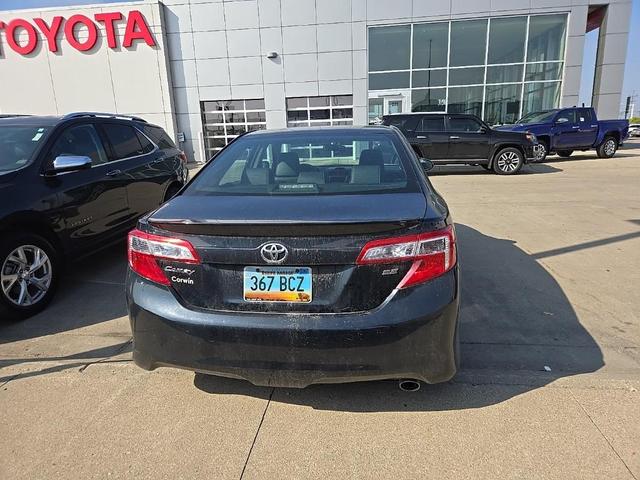 Photo of 2014 Cosmic Gray Mica Toyota Camry