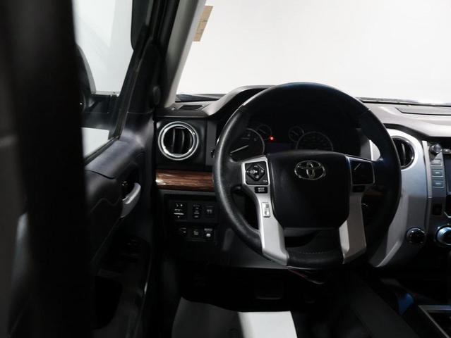 Photo of 2015 Attitude Black Metallic Toyota Tundra