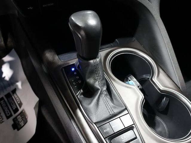 Photo of 2022 White Toyota Camry