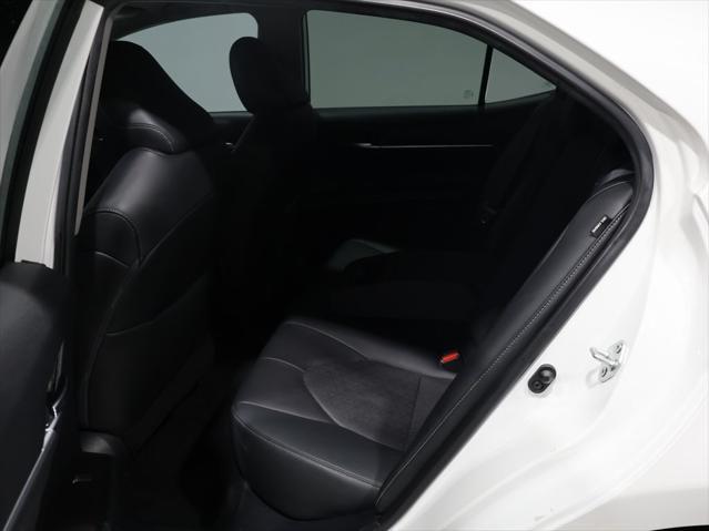 Photo of 2022 White Toyota Camry