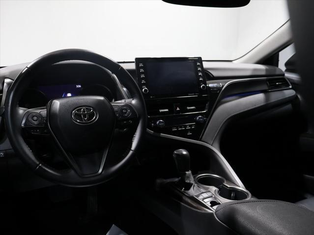 Photo of 2022 White Toyota Camry