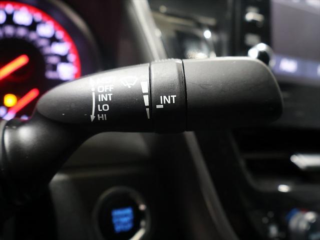 Photo of 2022 White Toyota Camry