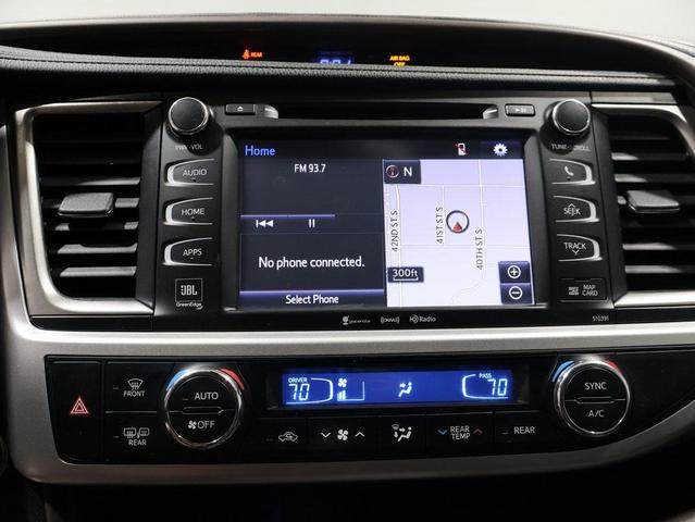 Photo of 2019 Toasted Walnut Pearl Toyota Highlander