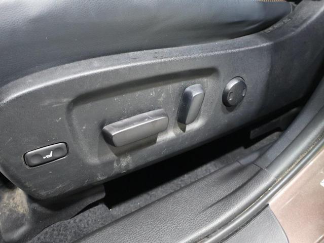 Photo of 2019 Toasted Walnut Pearl Toyota Highlander