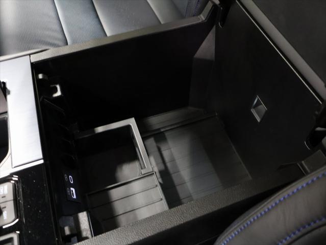 Photo of 2025 Midnight Black Toyota Tundra Hybrid