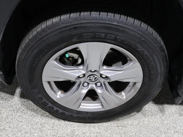 Photo of 2025 Magnetic Gray Metallic Toyota RAV4 Hybrid