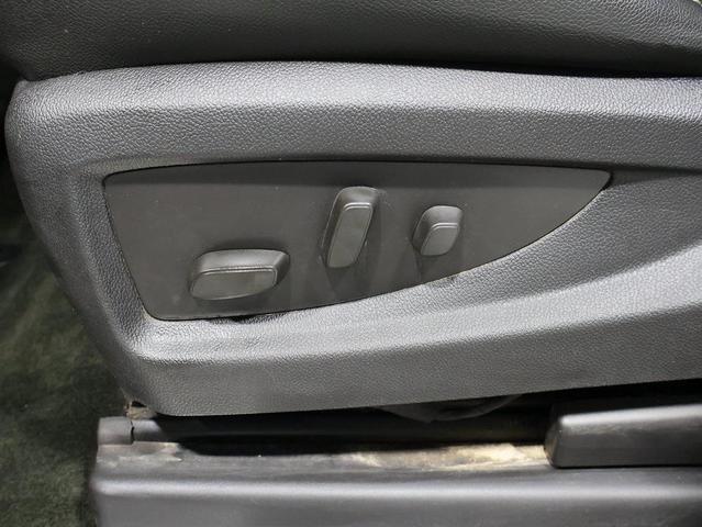 Photo of 2016 Silver Ice Metallic Chevrolet Suburban
