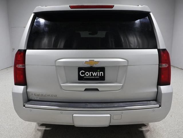 Photo of 2016 Silver Ice Metallic Chevrolet Suburban