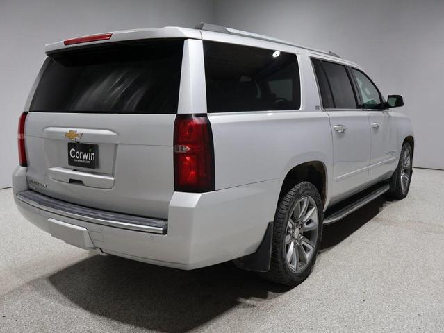Photo of 2016 Silver Ice Metallic Chevrolet Suburban