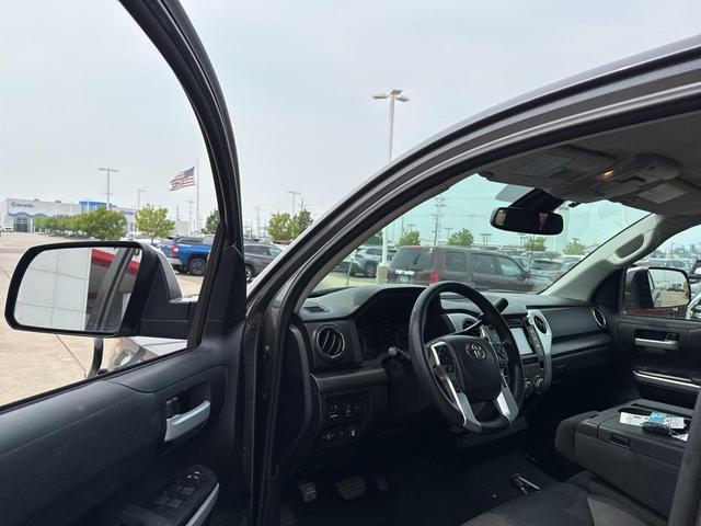 Photo of 2019 Magnetic Gray Metallic Toyota Tundra