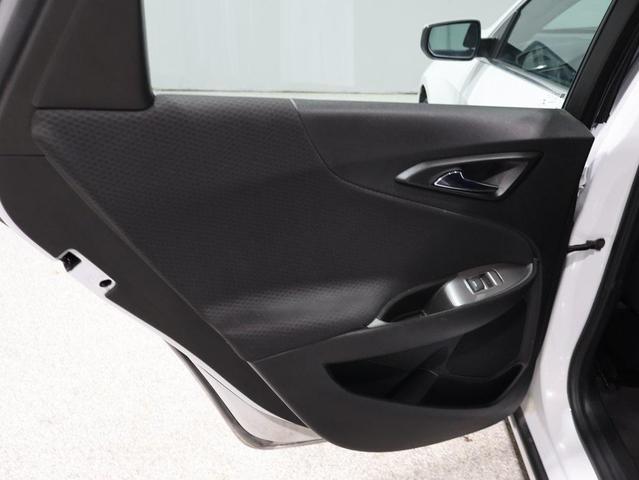 Photo of 2023 Summit White Chevrolet Malibu