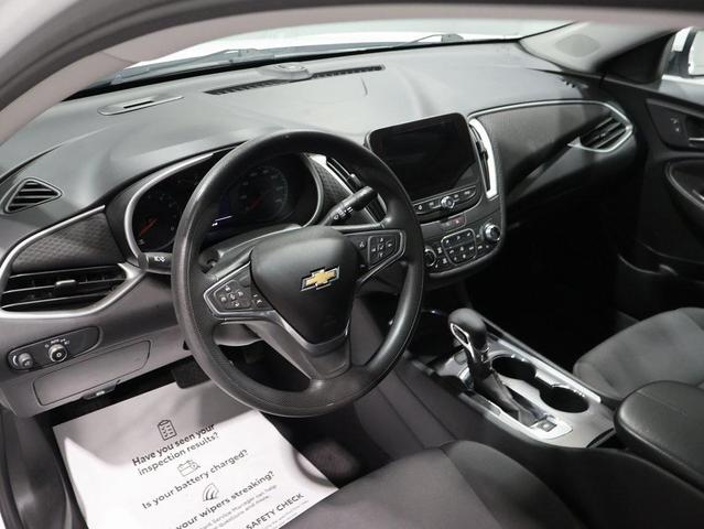 Photo of 2023 Summit White Chevrolet Malibu