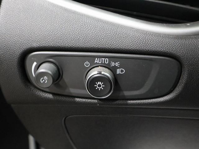 Photo of 2023 Summit White Chevrolet Malibu