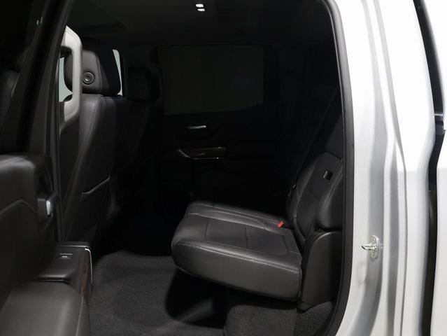 Photo of 2021 Silver Ice Metallic Chevrolet Silverado 1500